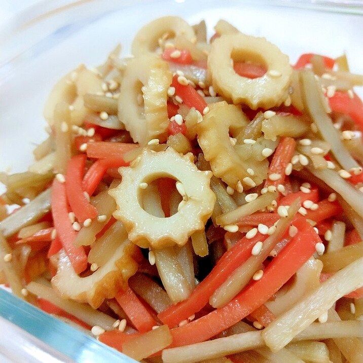 簡単♪(^^)ちくわ+ニンジン+ごぼうのきんぴら♪